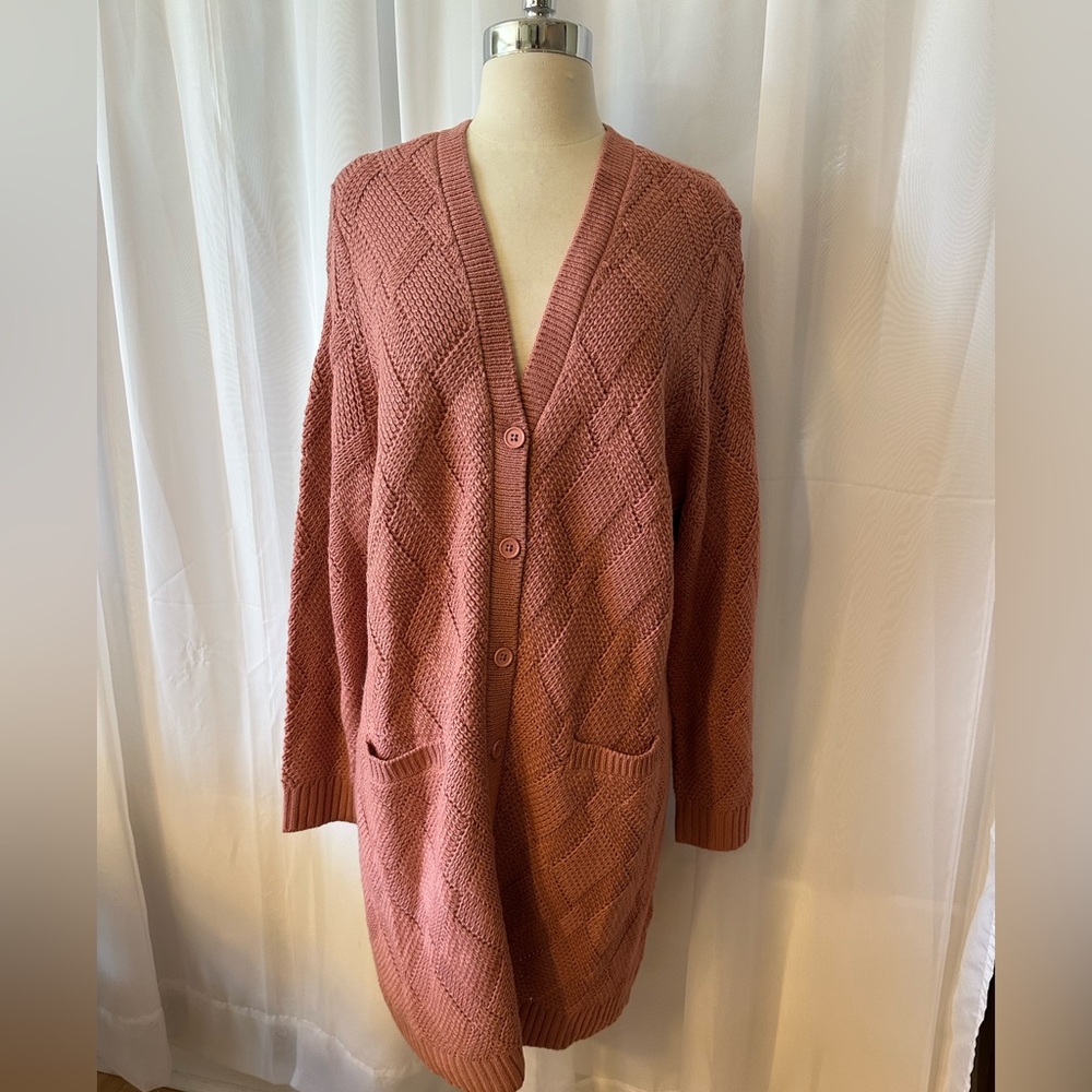 Rose mauve nwot National basket weave long cardigan size large